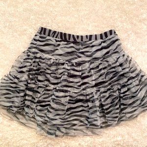Girl’s Zebra Skirt w/Attached Shorts (Size 6)